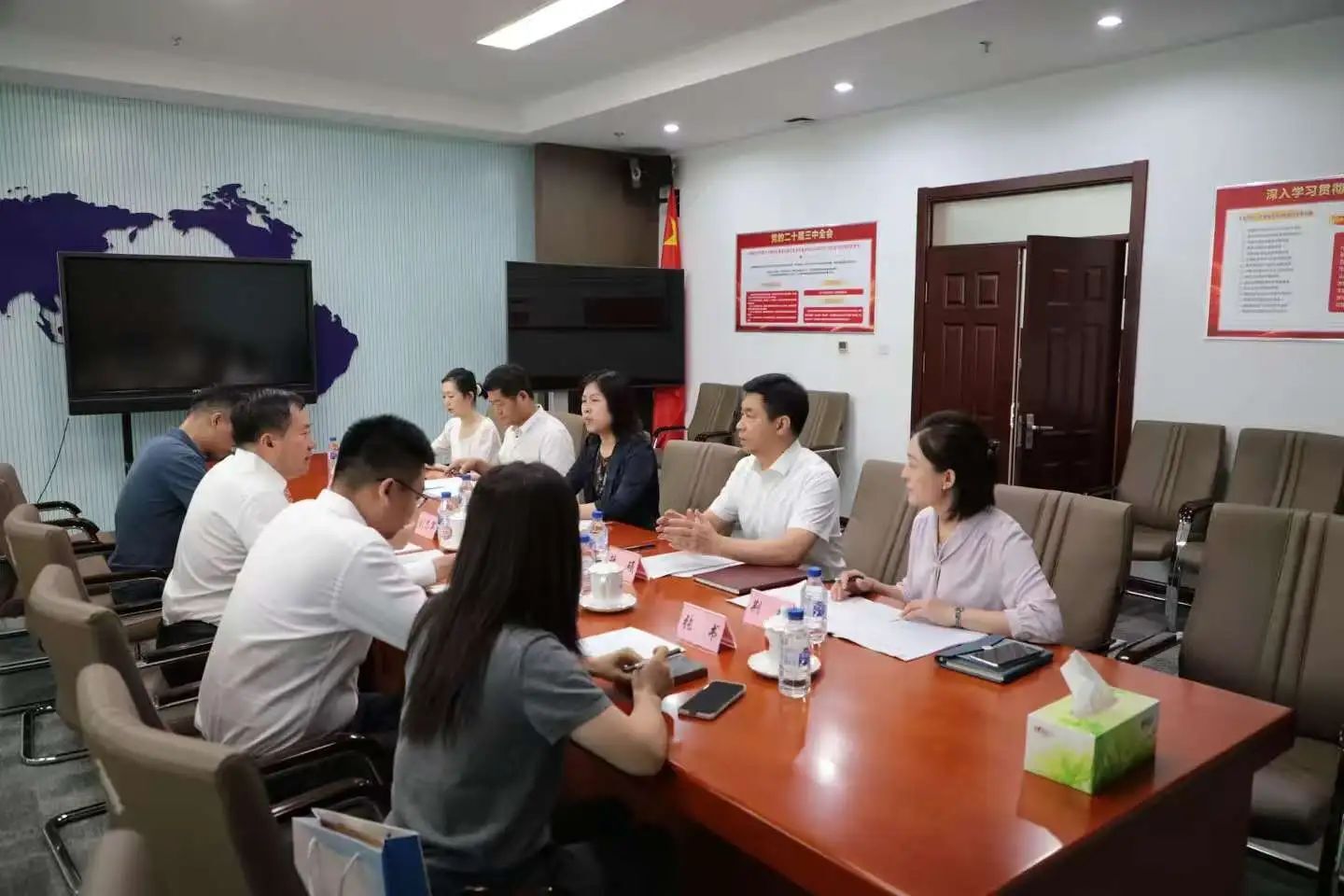 中韩示范区与长春市人民政府外事办公室举行工作会谈